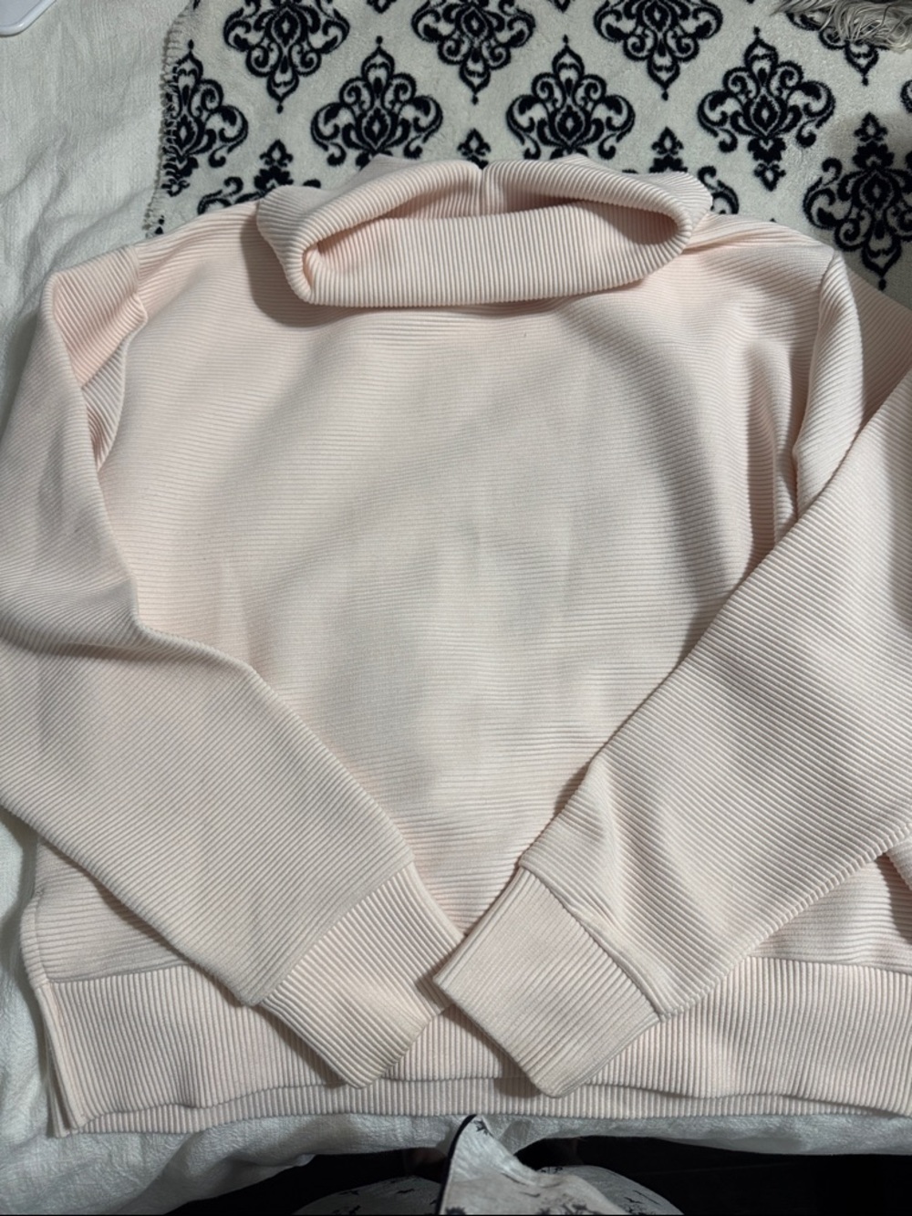 Women's Cream Pink Ribbed Turtleneck Sweater
